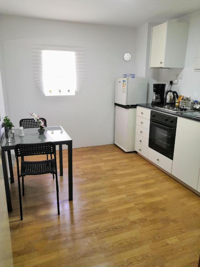 Guest Apartments Limassol Kültér fotó